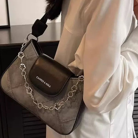 Жижиг гар цүнх код: 83112