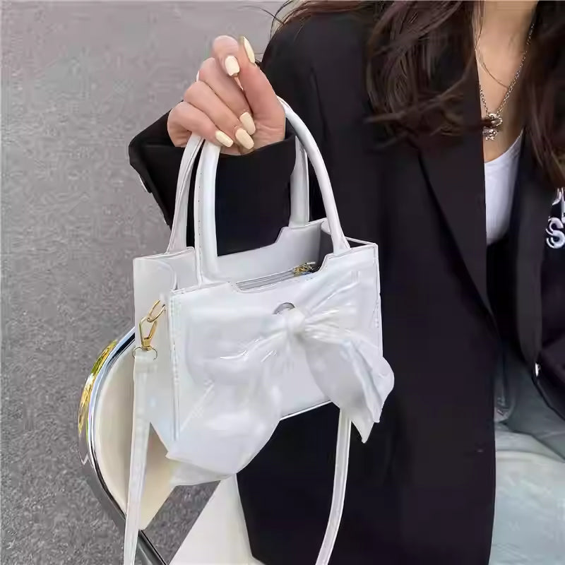 Жижиг гар цүнх код: 831114