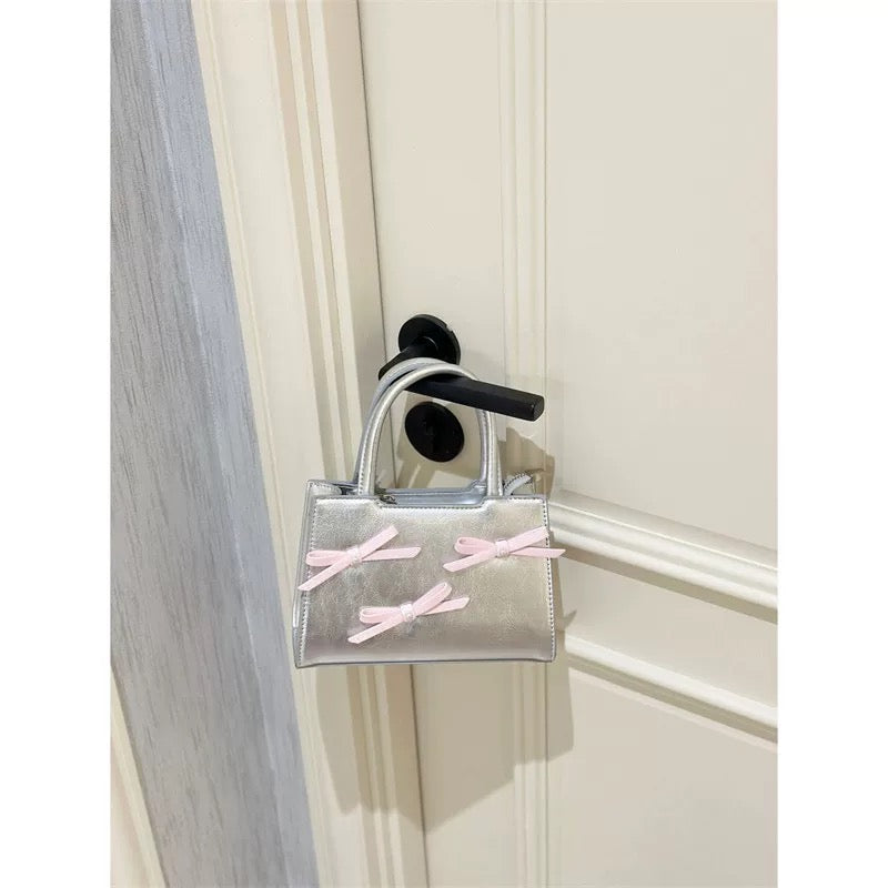 Жижиг гар цүнх код: 83113