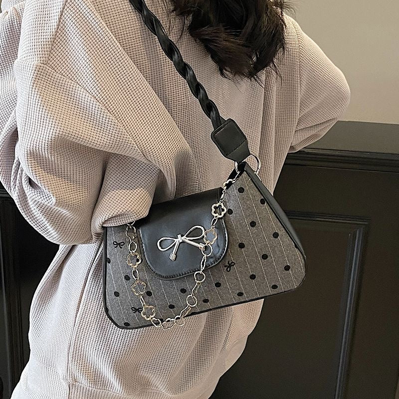 Гар цүнх код: 83118