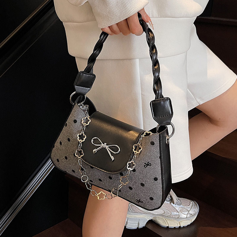 Гар цүнх код: 83118