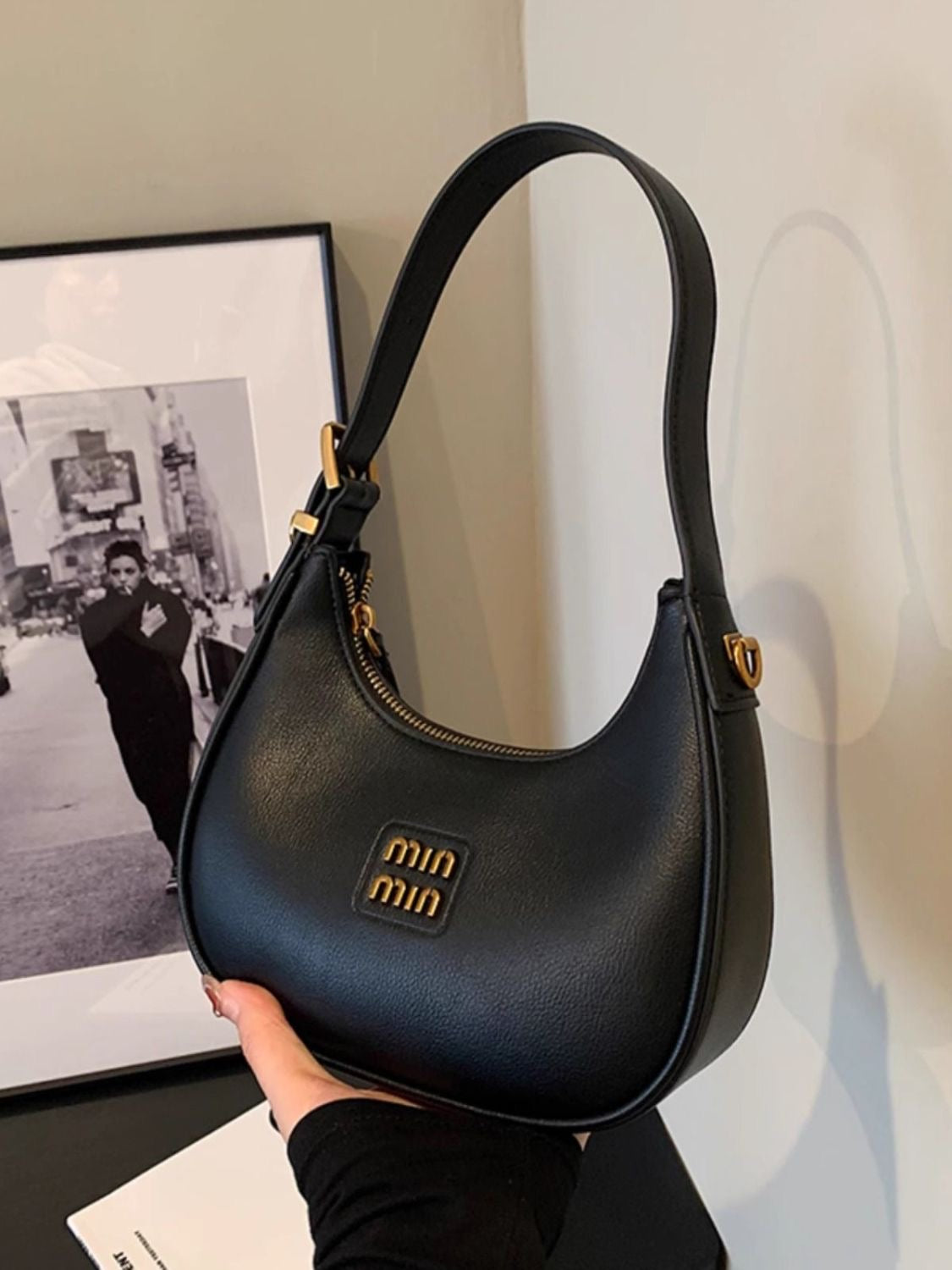 Гар цүнх код: 83119